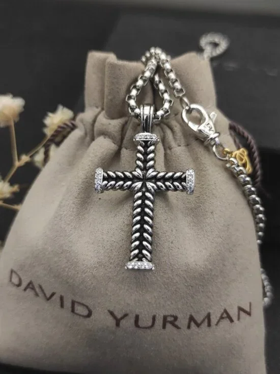 David Yurman 925 Silver Pave Diamond Cable Cross Necklace with Original Pouch - Picture 2 of 4